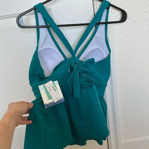 NWT Tankini Top - Picture 2 of 6